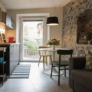 Civico 2 Appartement Costa Volpino